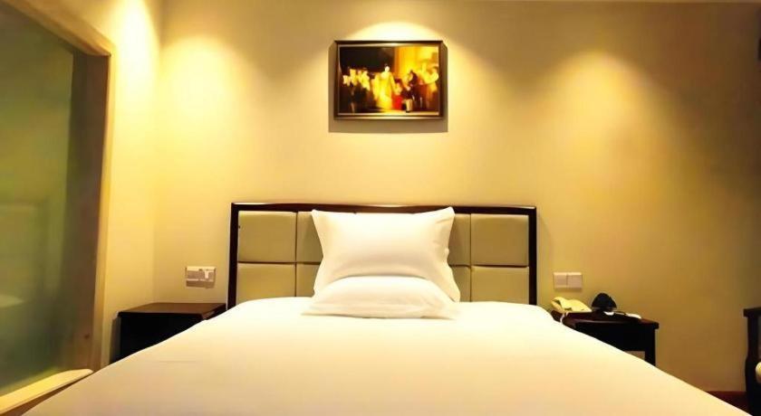Greentree Inn Guangzhou Panyu Chimelong Happy World Business Hotel Exterior foto